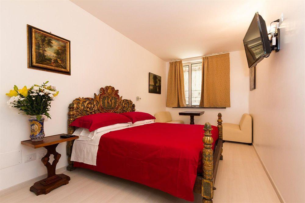 La Locanda Del Pino Милан Экстерьер фото