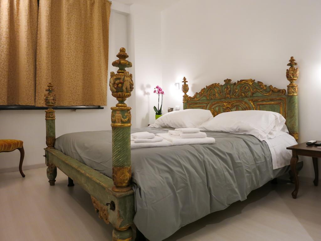 La Locanda Del Pino Милан Экстерьер фото
